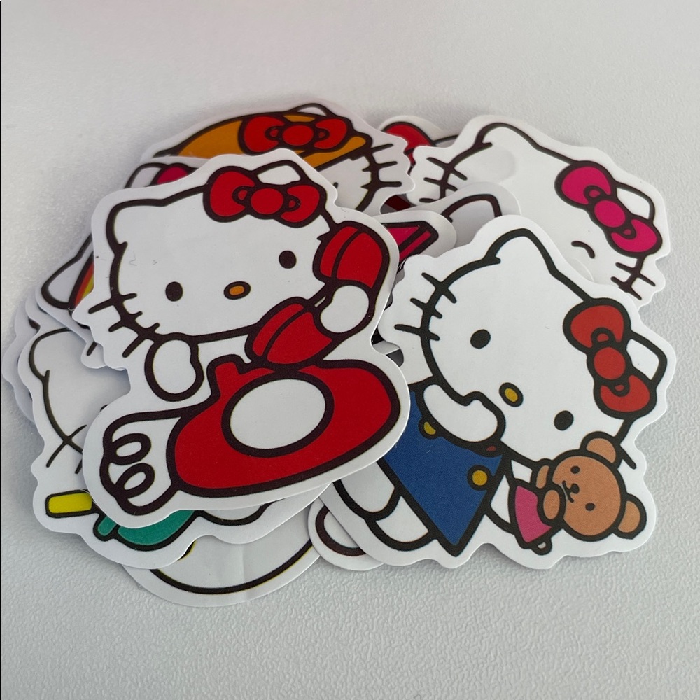 Hello Kitty by Sanrio Metal Lunch Box - Picture 10 of 10